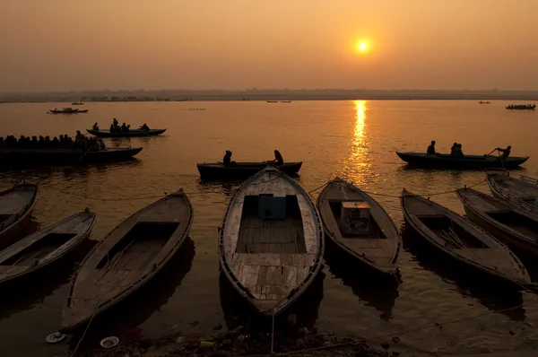 different canoes