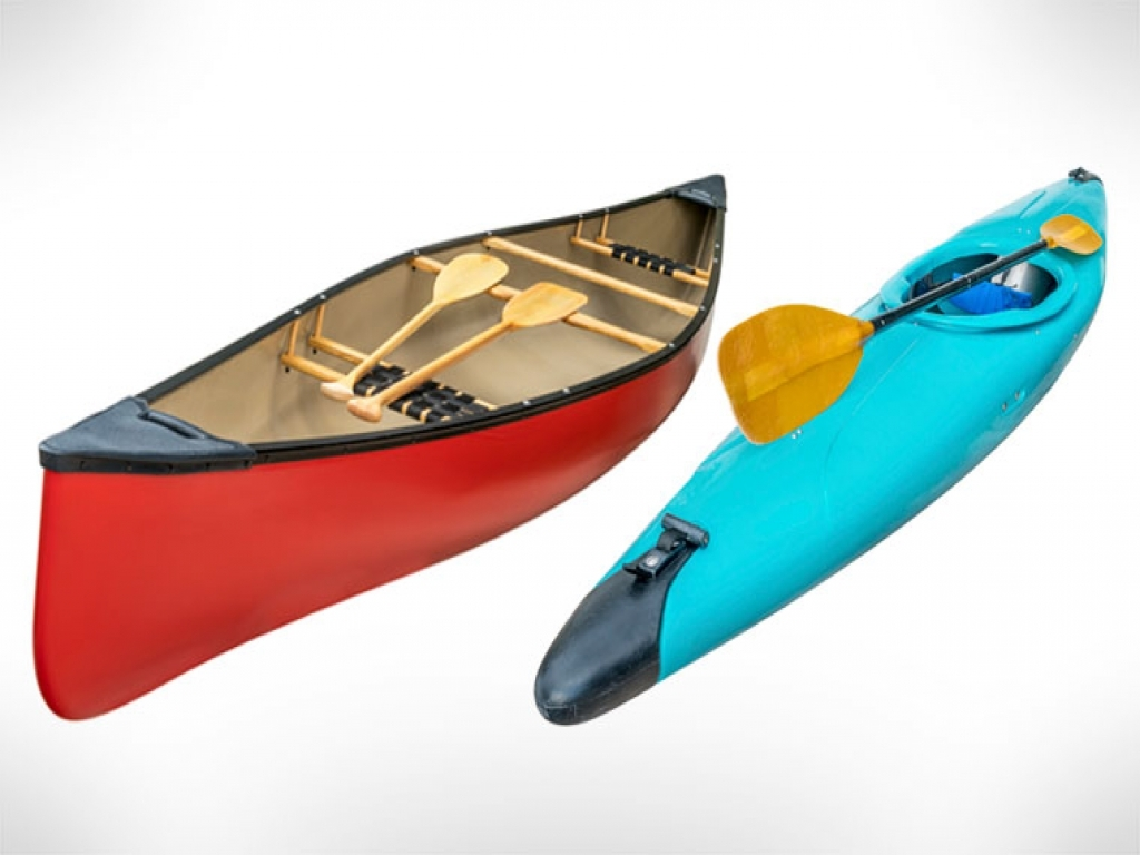 canoe vs. kayak